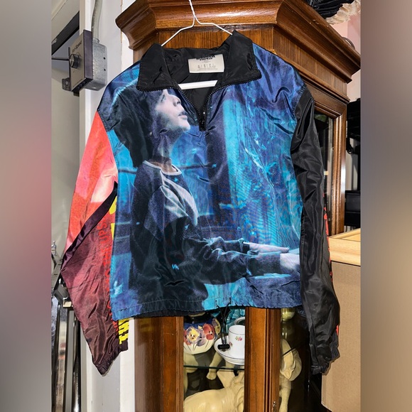Stranger Things Jacket - Picture 2 of 6